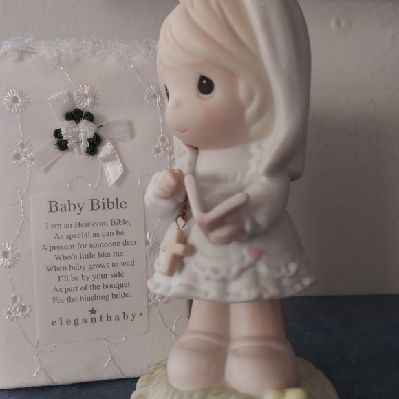 Precious Moments Figurine💒🗝 - Picture 2 of 4